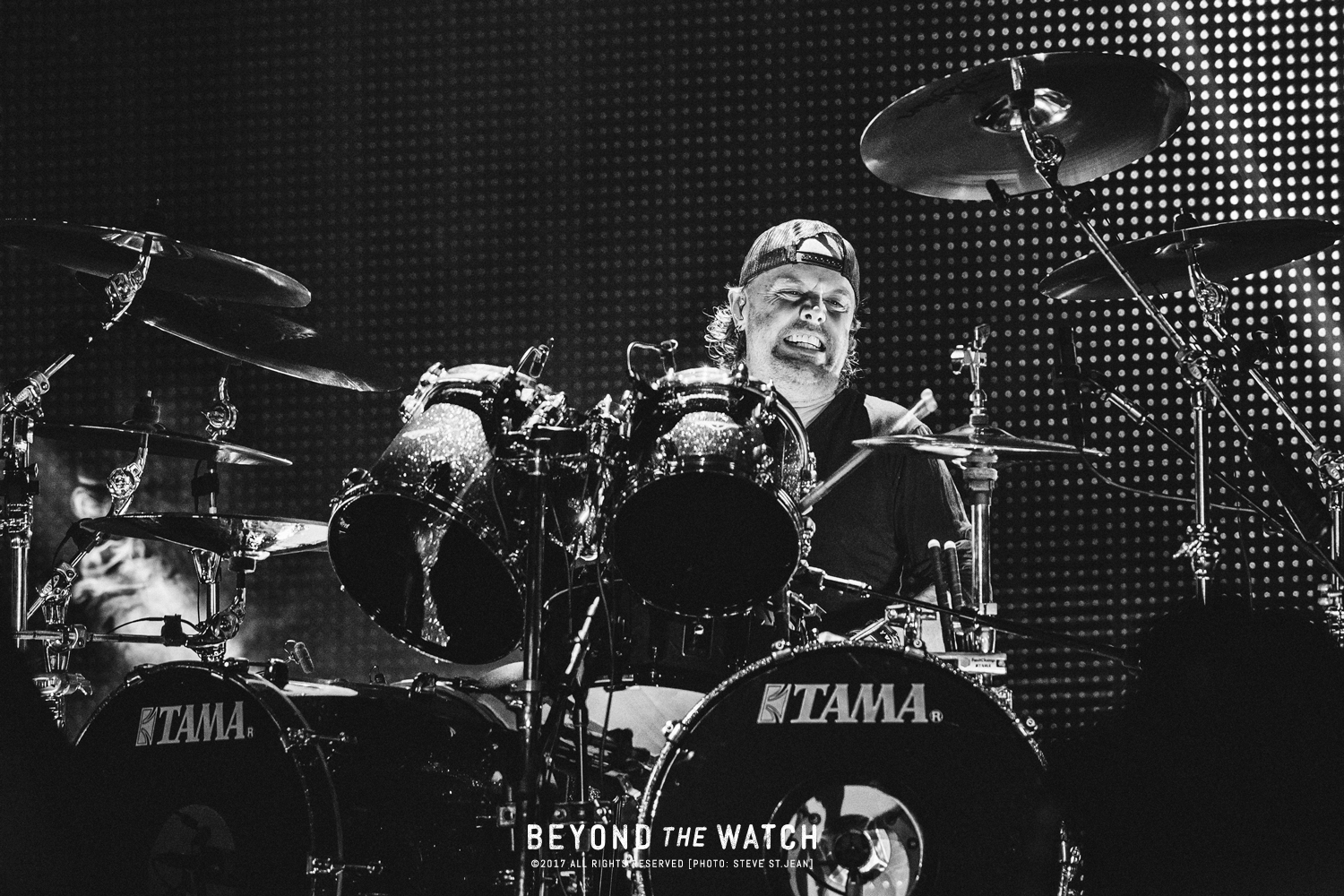 Lars crushed it, but fans didn't really seem to care for his antics.