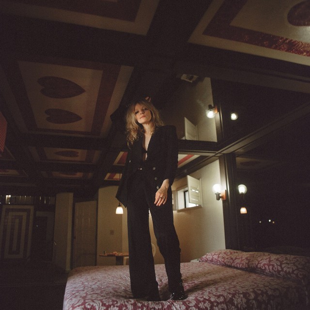 Jessica-Pratt-Quiet-Signs.jpg