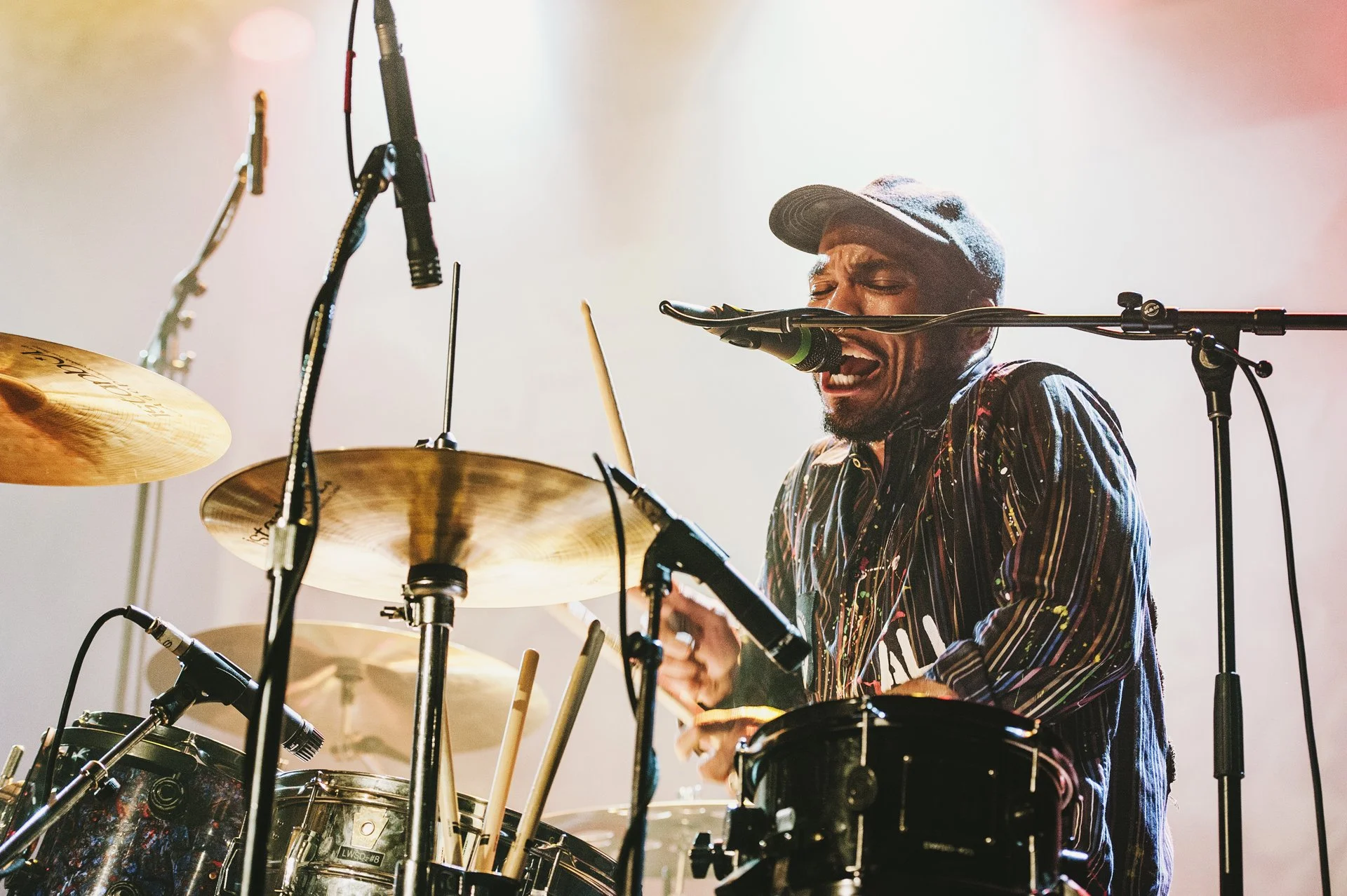 A Decade in the Pit: Revisiting Toronto’s Live Music Scene in 2016 Through Concert Photography