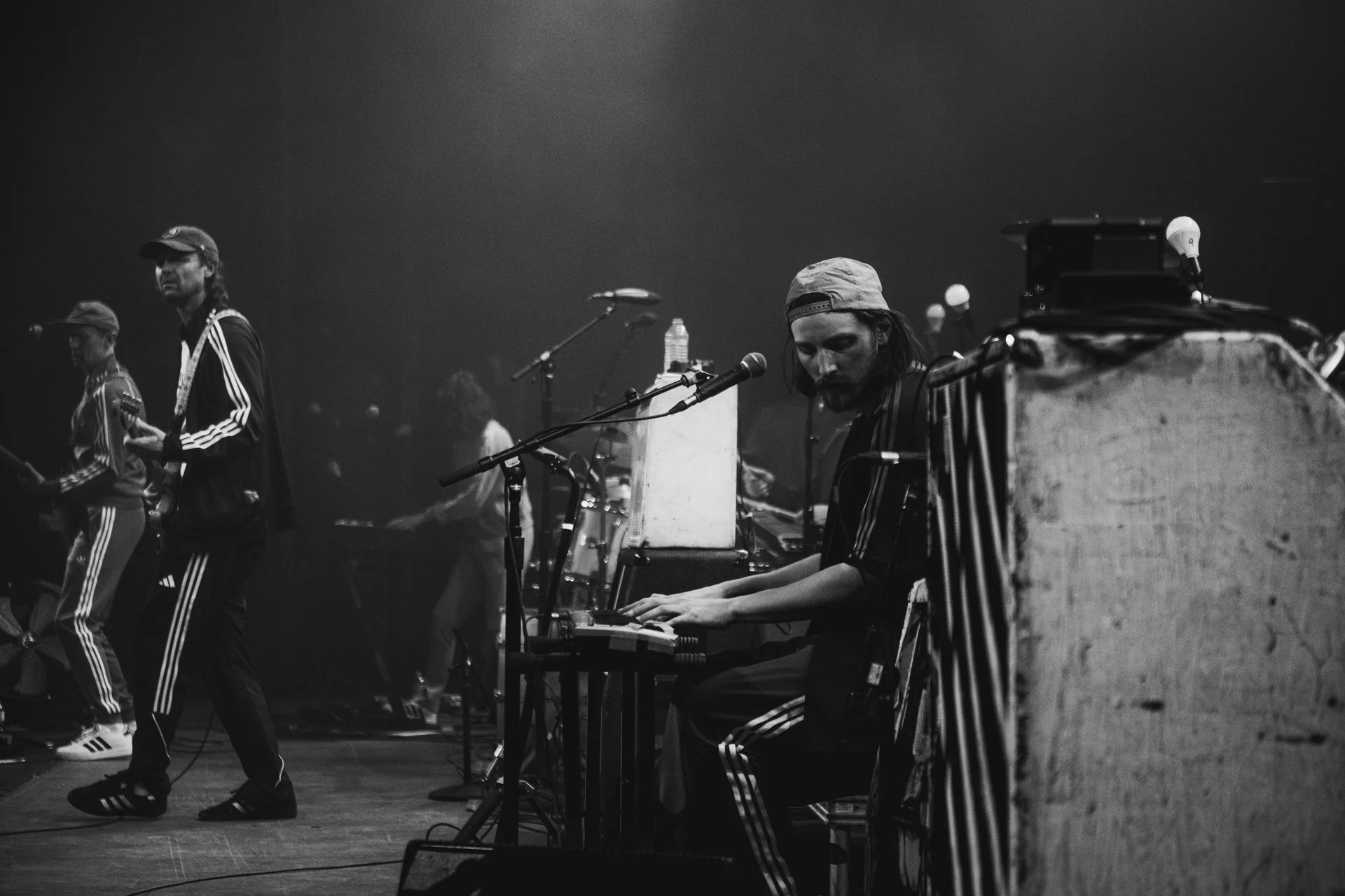 Hollerado at History
  
©Beyond The Watch. All Rights Reserved. Do not use photography without permission.