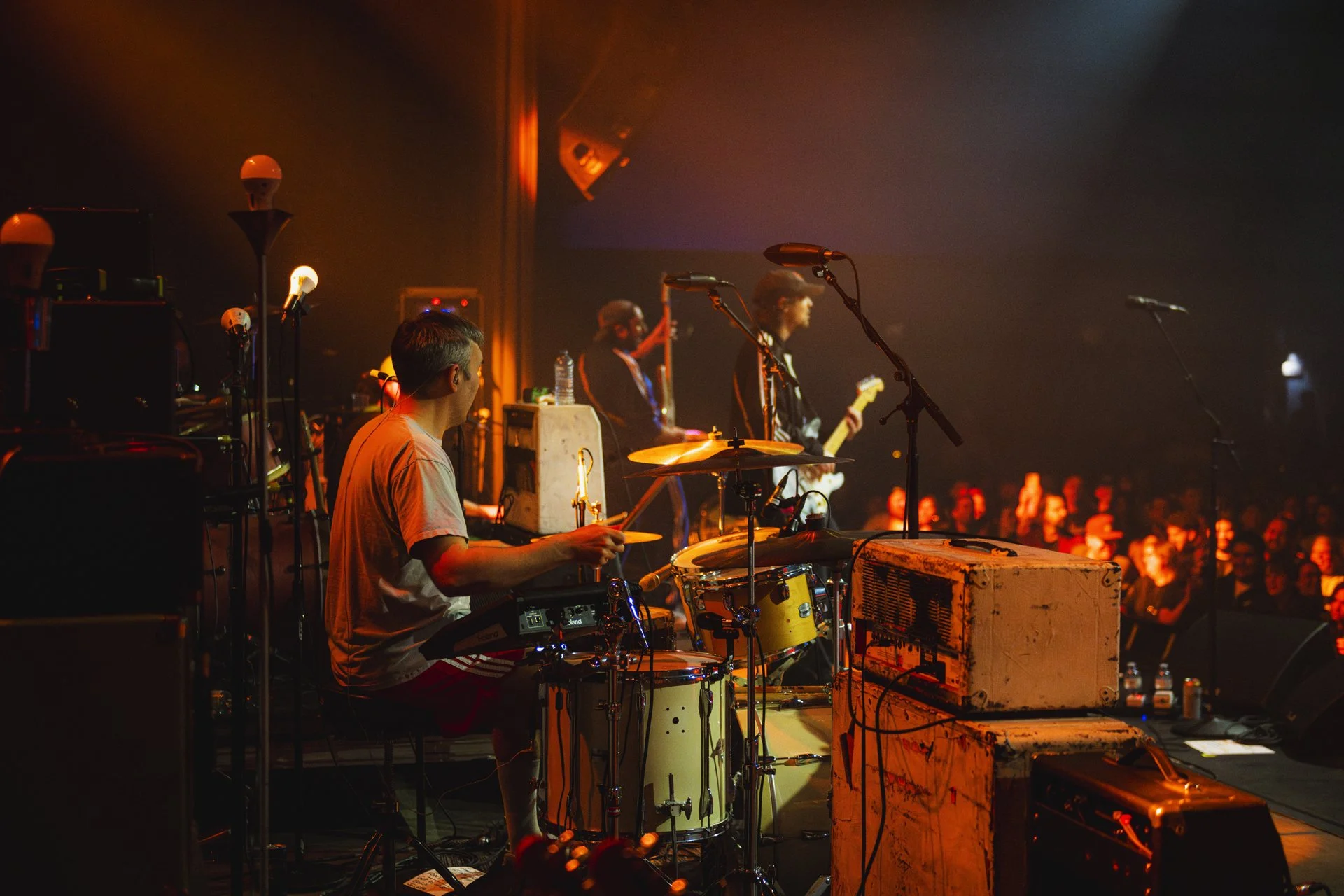 Hollerado at History
  
©Beyond The Watch. All Rights Reserved. Do not use photography without permission.