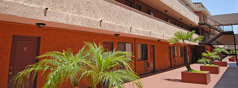 Above. A 152-unit property in Long Beach, Calif., Fountain View Apartments has saved more than $50,000 in water bills and conserved over 11 million gallons of water since its toilets were replaced with high-efficiency models and aerators were added to the building's faucets.