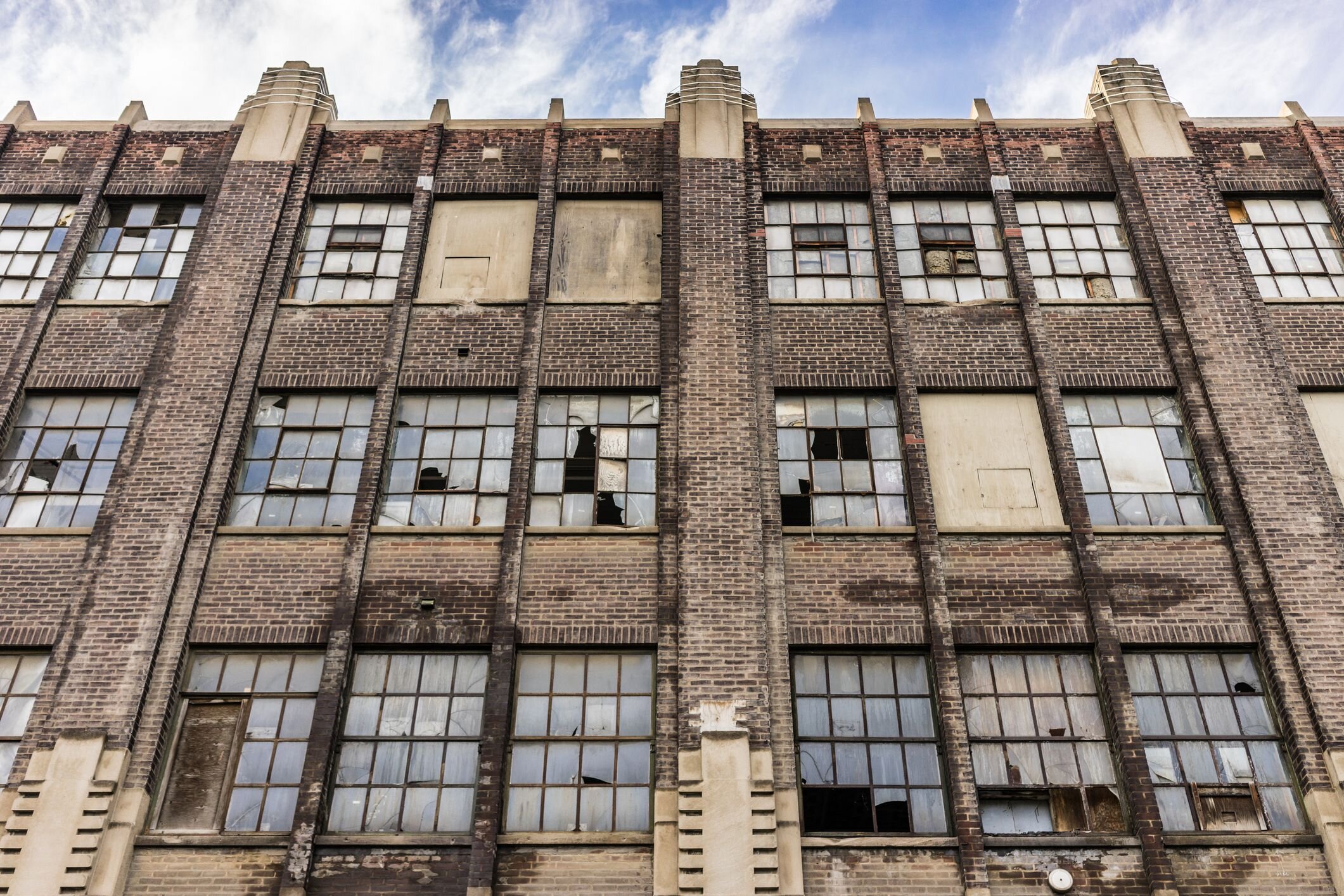 5 Keys to Investing in Distressed Real Estate | Resident First Focus