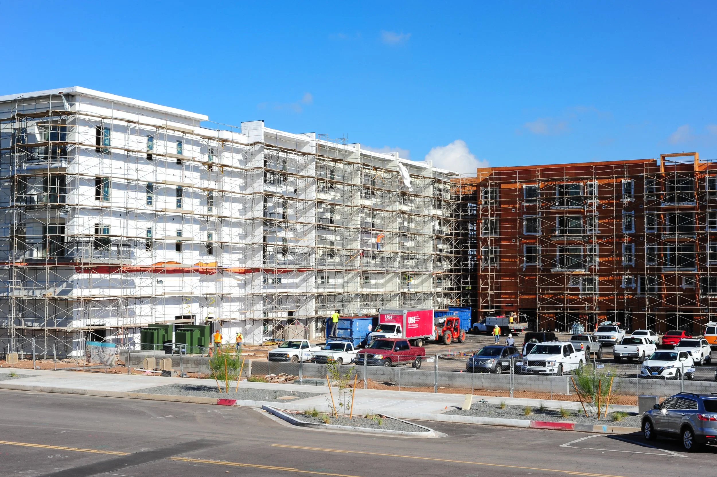 Understanding the Risks of Unlicensed Contractors | Resident First Focus
