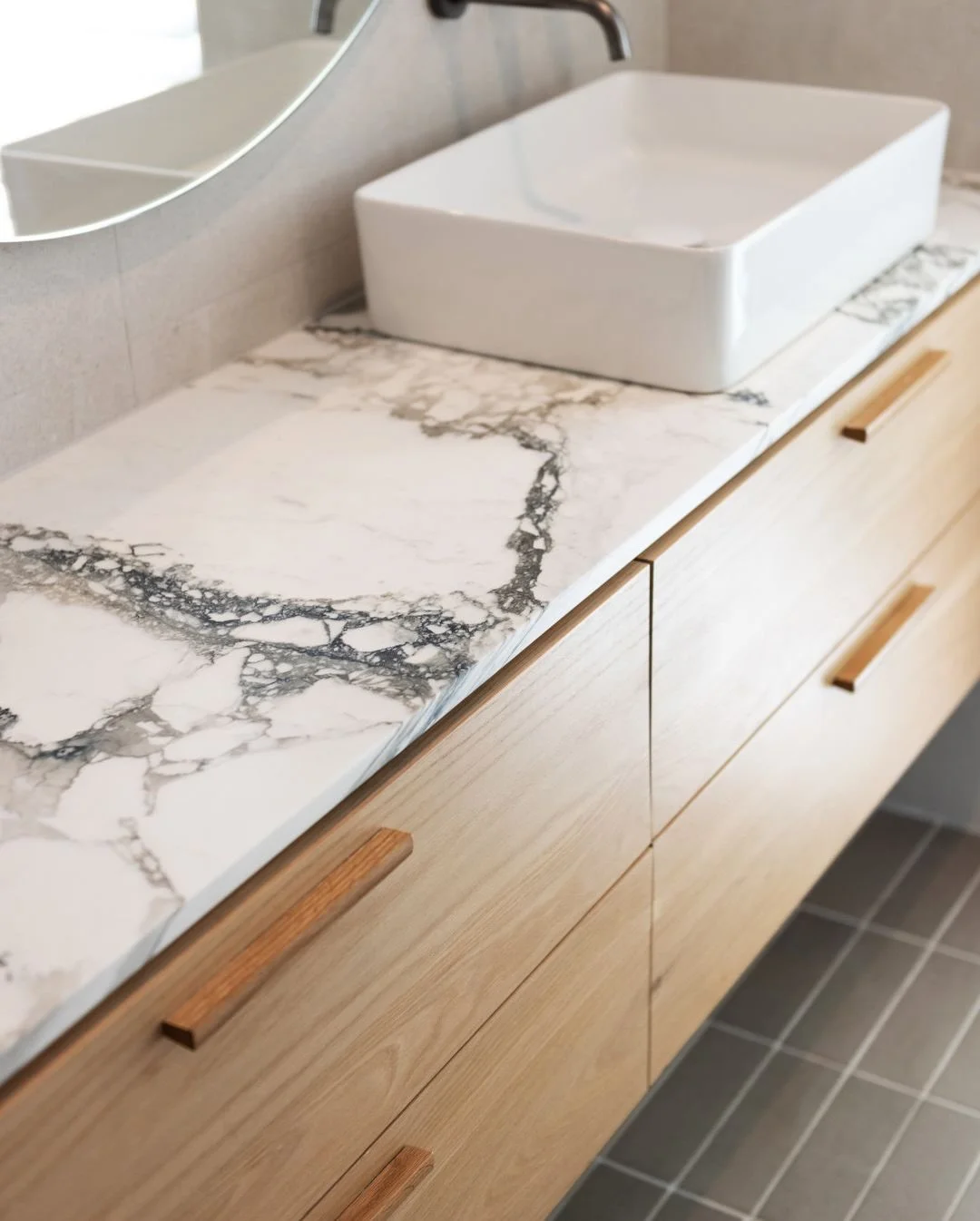 Every layer considered, from concept to completion.

Interior Design, joinery, furniture &amp; styling
@tailorhouseinteriors

Builder
@collinsproperty

Photography
@meghan_plowman