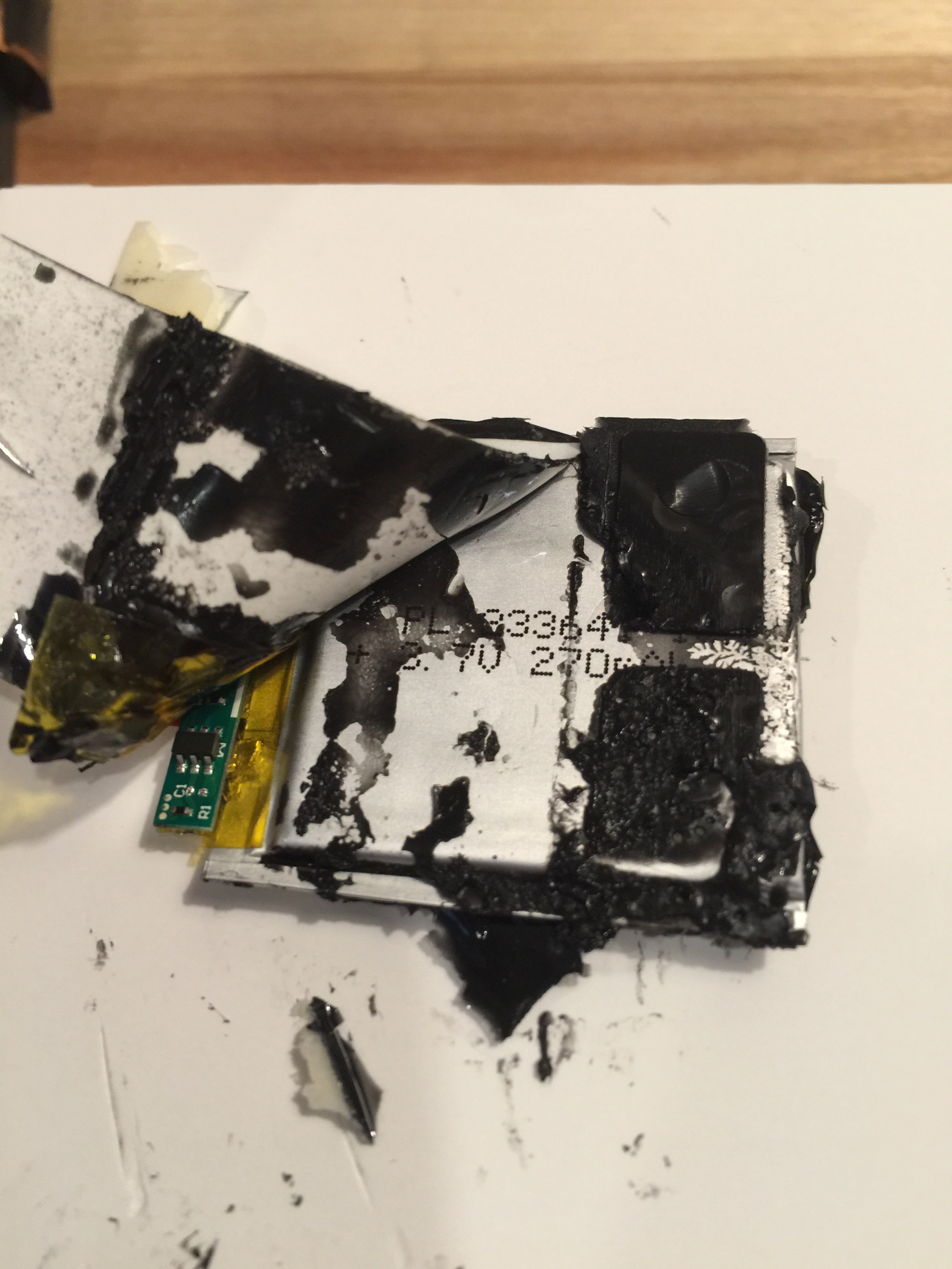 3.7V, 270mAh