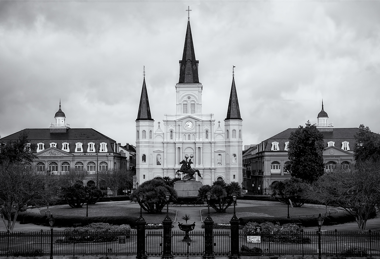 st. louis catherdral bw.jpg