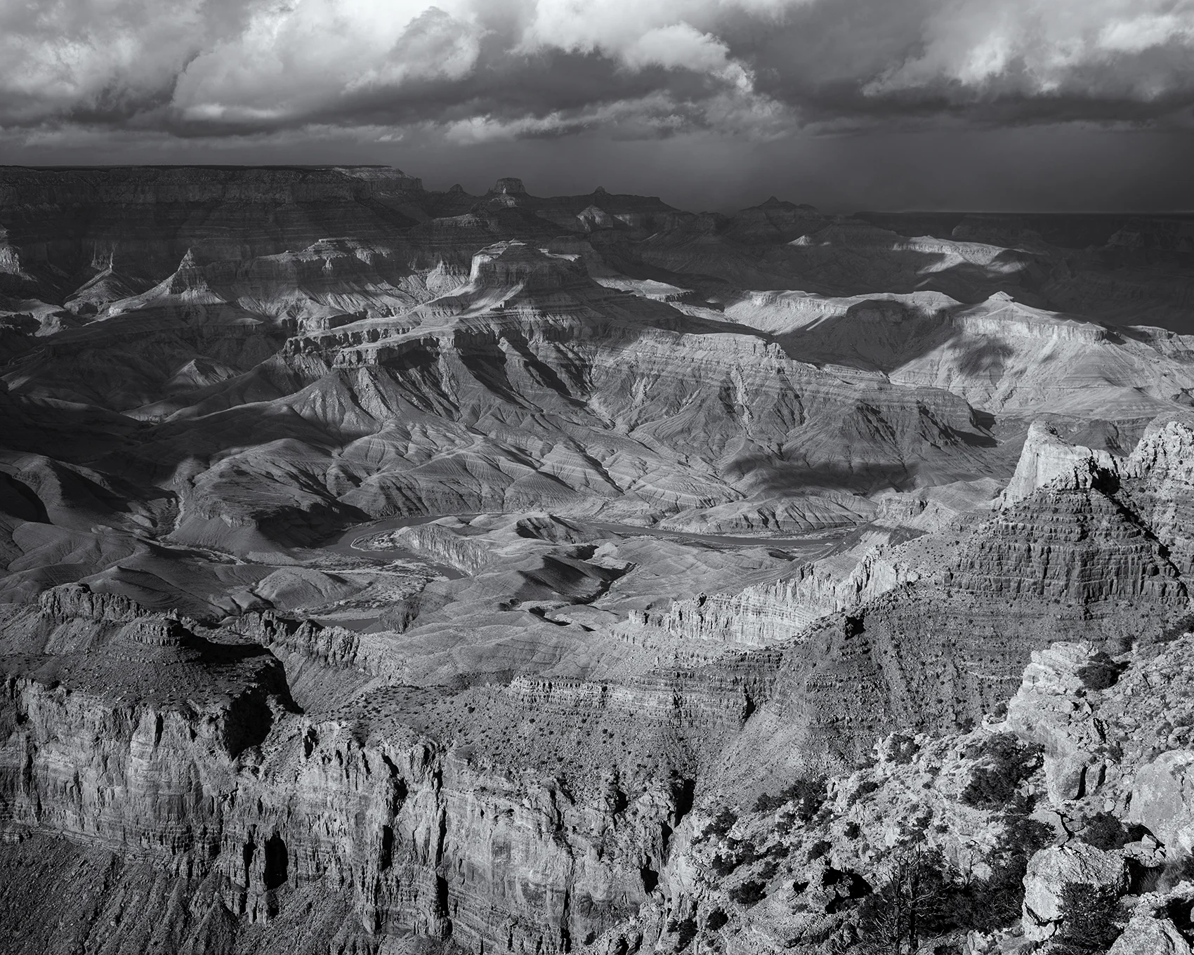 DSC_6722 bw.jpg