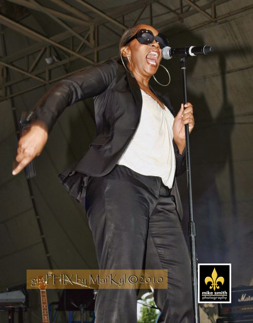 Angela Winbush