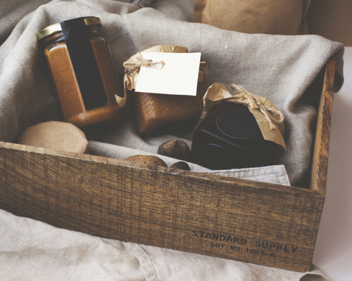 Blog graphic 500 x 500 Preserves in hamper.png