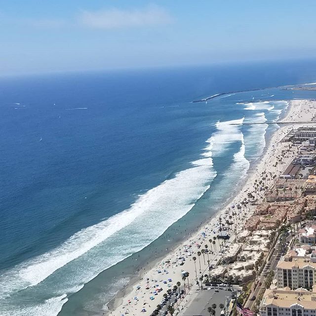 Helicopter ride over San Diego this weekend from Oceanside Airport. #lifeisgood #ilovesandiego #i❤summer #sandiegohairstylist #sandiegosalon #carmelvalleysalon #cuttingedge #instahairstylist #ocean #beach #northcountysalon #northcountyhairstylist #fu