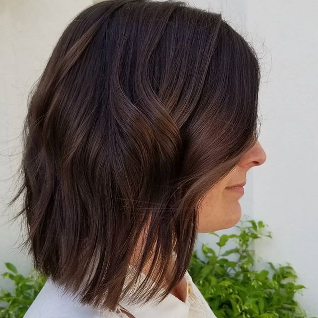 I cut off 8 inches of hair on this beautiful young doctor and gave her a modern professional new look.
#cutoffmyhair #hairtrends #instahairstylist #hairtrends2019 #sandiegohairstylist #sandiegosalon #cuttingedge #carmelvalleysalon #carmelvalleyhairst