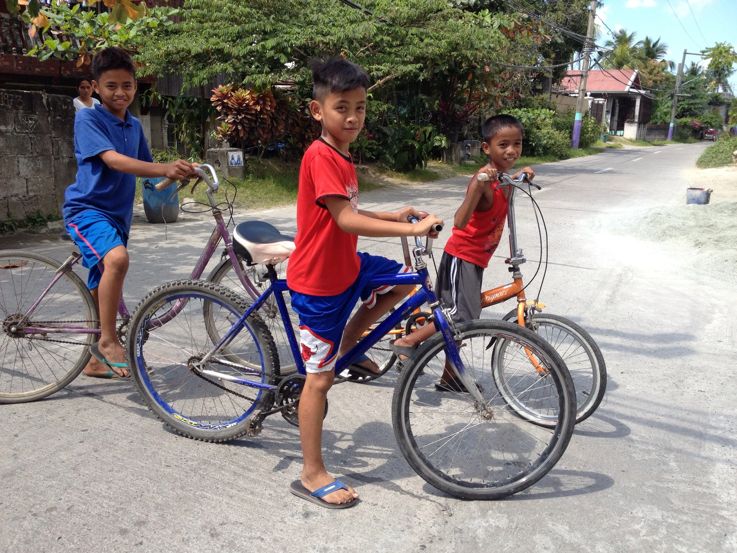 My bodyguards and tour guides for the afternoon- JP, Emman, and Dapan 