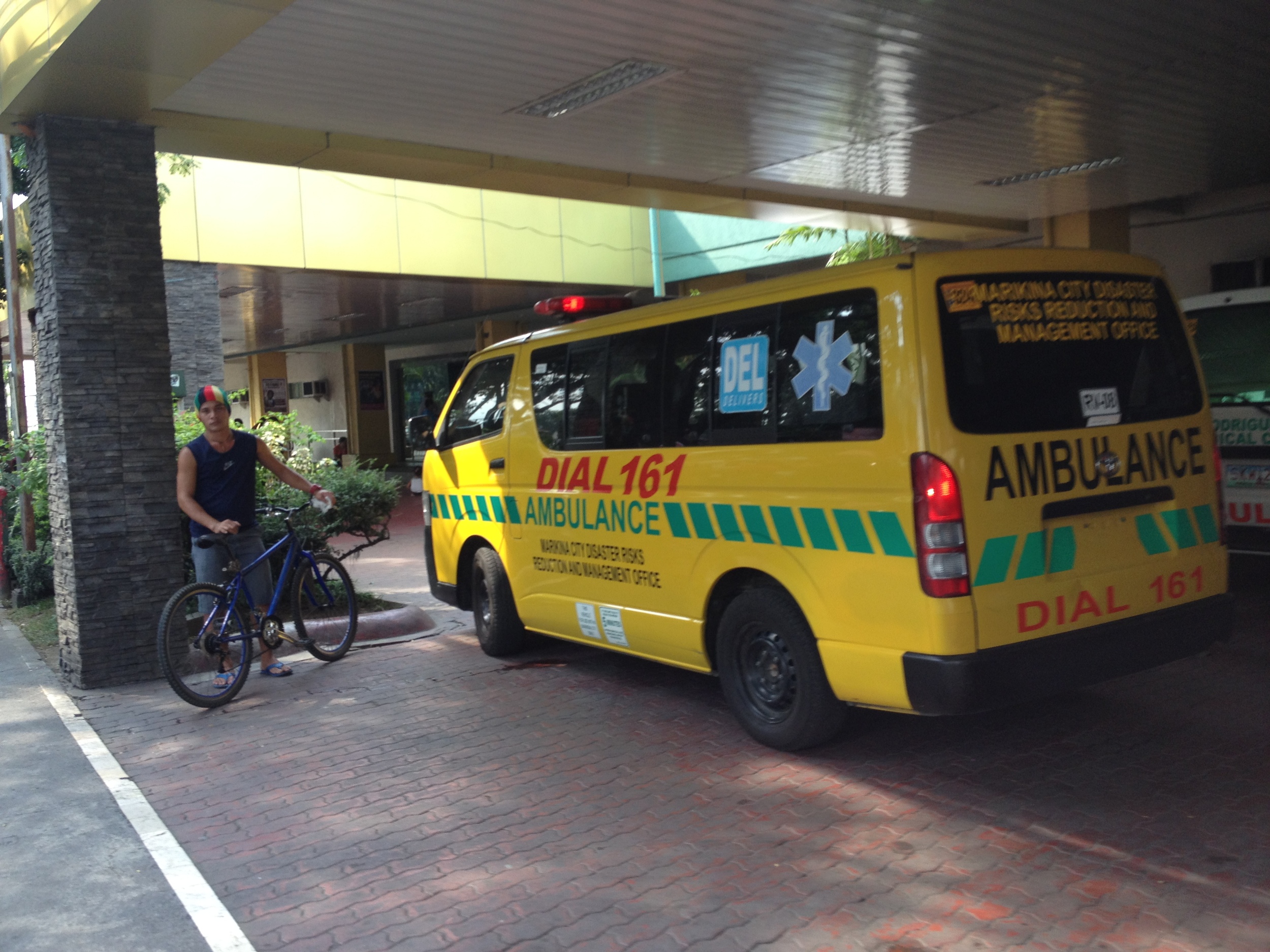 Again, the lanes link social uses, like the hospital. 