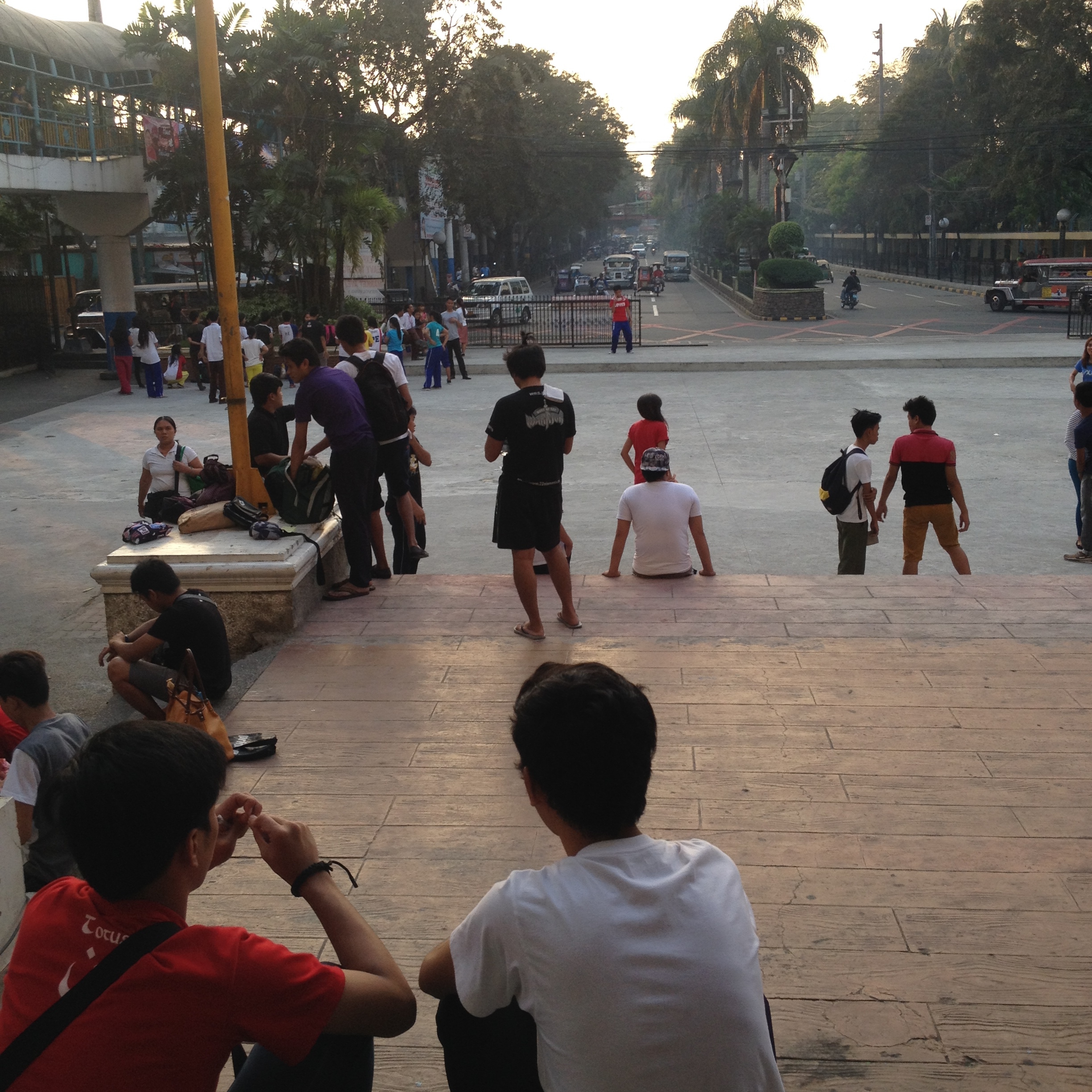The public space in front of the City Hall is a popular gathering spot. Adjacent to a main street, the government offices, and a pedestrian overpass, the location seems ideal for a plaza. 