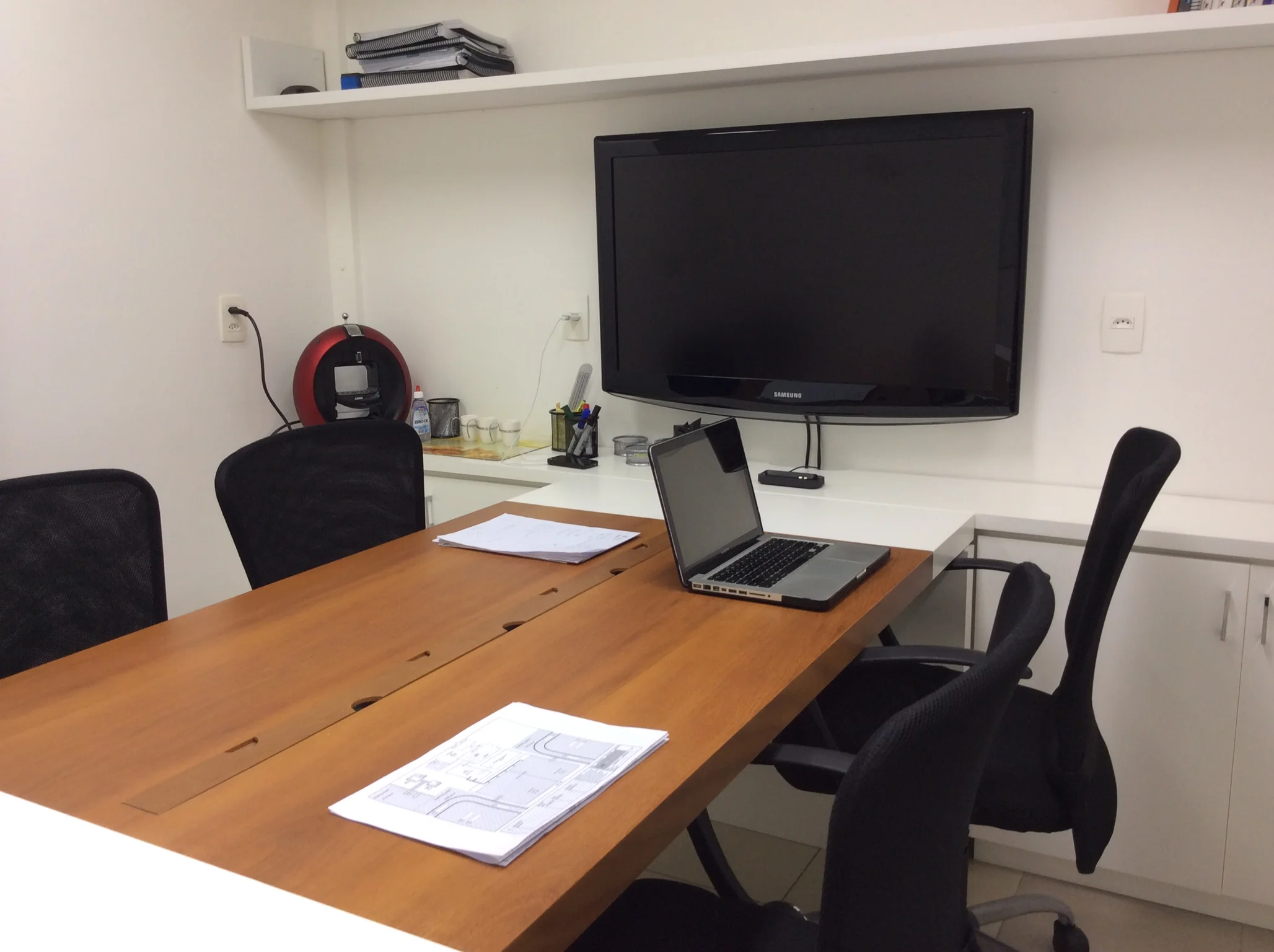 Sala funcionarios 02.JPG