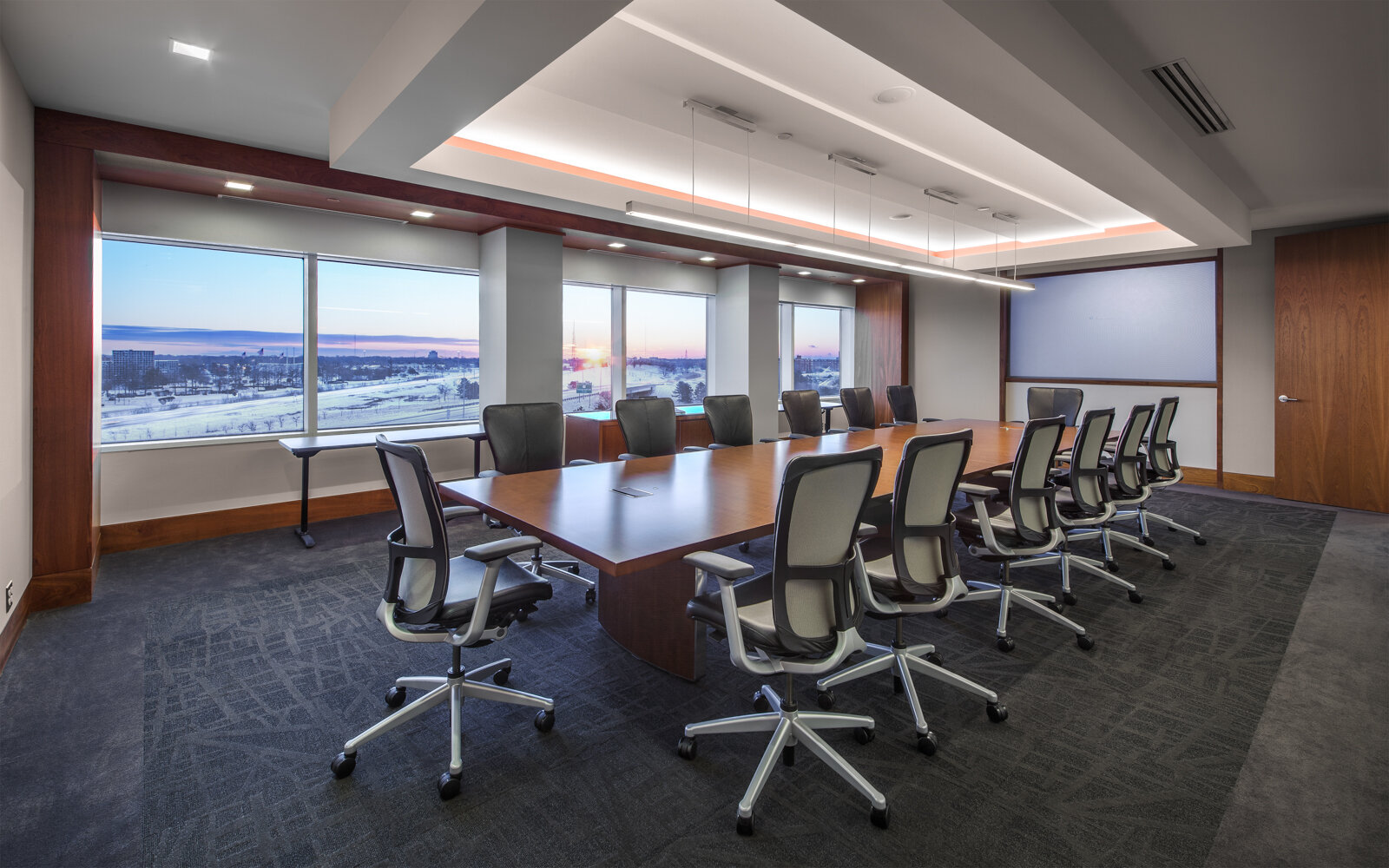 Towers Watson - conference room - Jared Chulski Photography.jpg