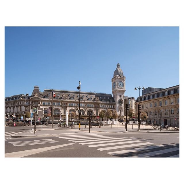 Gare de Lyon, Viaduc Daumesnil, Gare Saint Lazare - Paris Confin&eacute; 2020- Documentary Series 
#confinement #quarantine #paris #covid19 #coronavirus #stayathome #restezchezvous #topfrancephoto #france #bestparisphoto #thisisparis #empty #parisvid