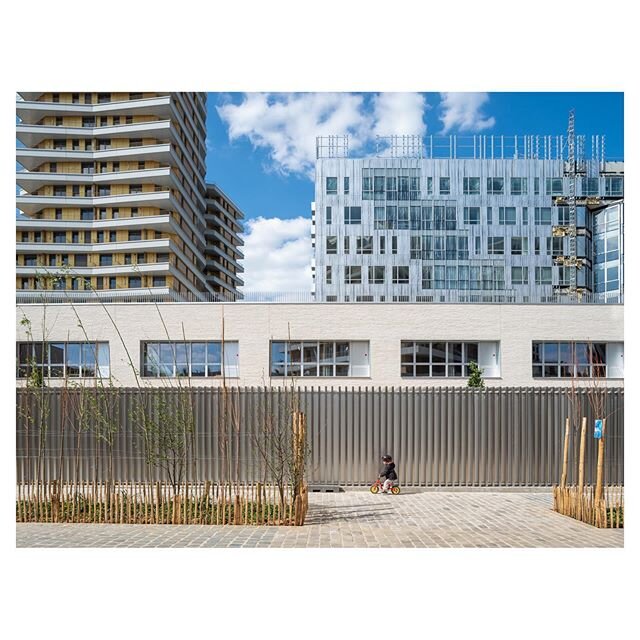 L&rsquo;École Polyvalente à Chapelle International à Paris.
par TOA Architectes Associés
Elementary School at Chapelle International development in Paris.
Designed by TOA Architectes Associés
@toa_architectes_associes -
--
---
----
----- #toa #t