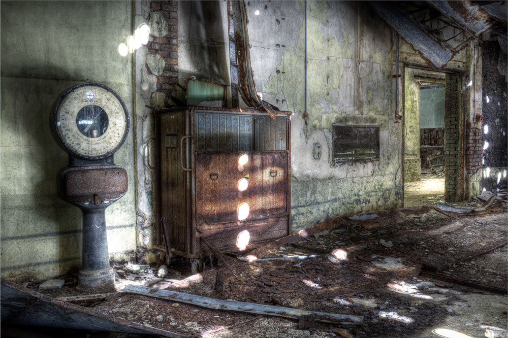 Lieux abandonnés - la filature Badin à Barentin - la salle de pesée