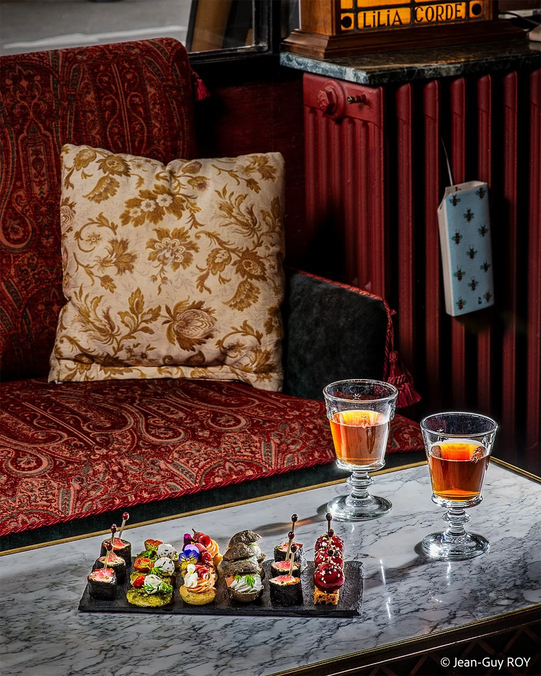 RODO-ABEILLE-TableSalon-9984-2.jpg