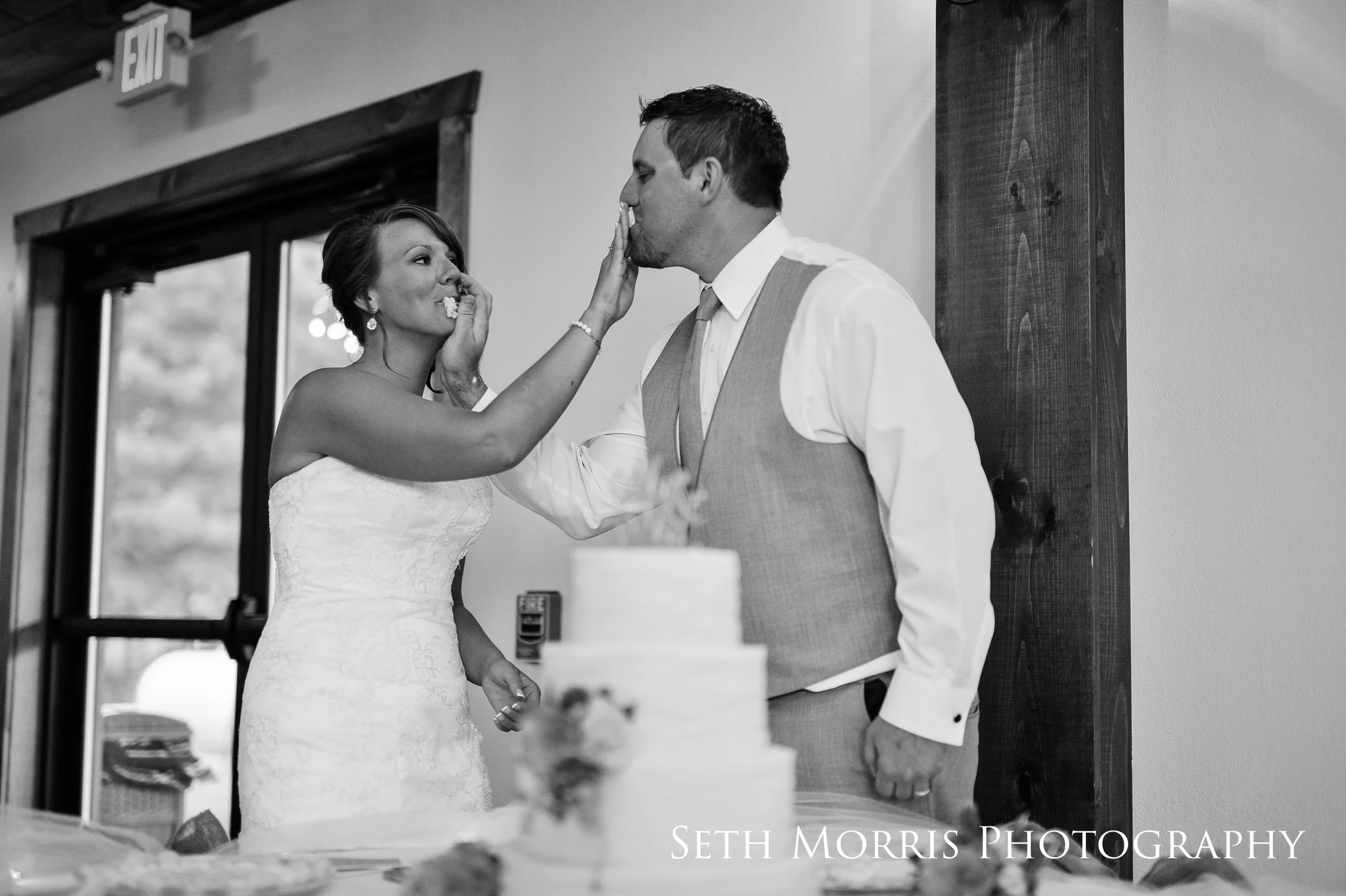 hornbaker-barn-wedding-photo-princeton-photographer-64.jpg