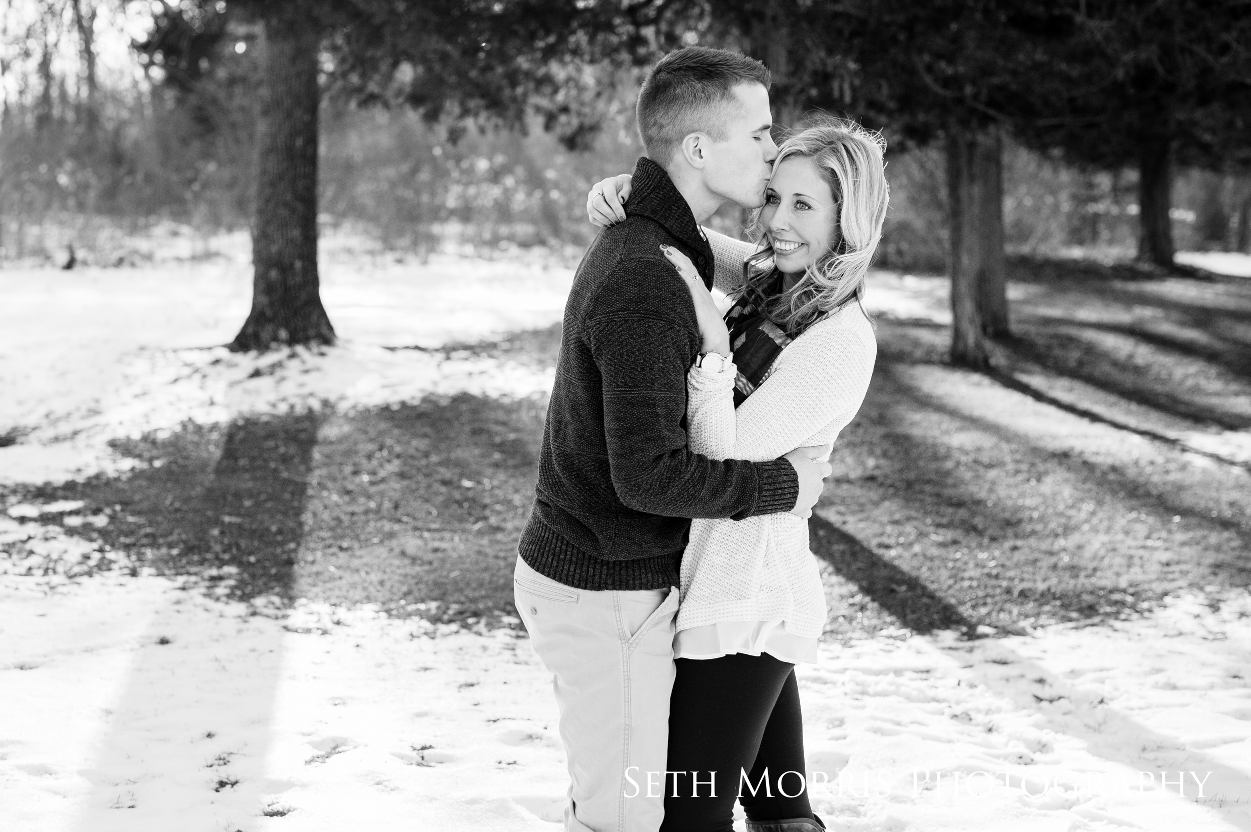 winter-engagement-pictures-starved-rock-chicago-4.JPG
