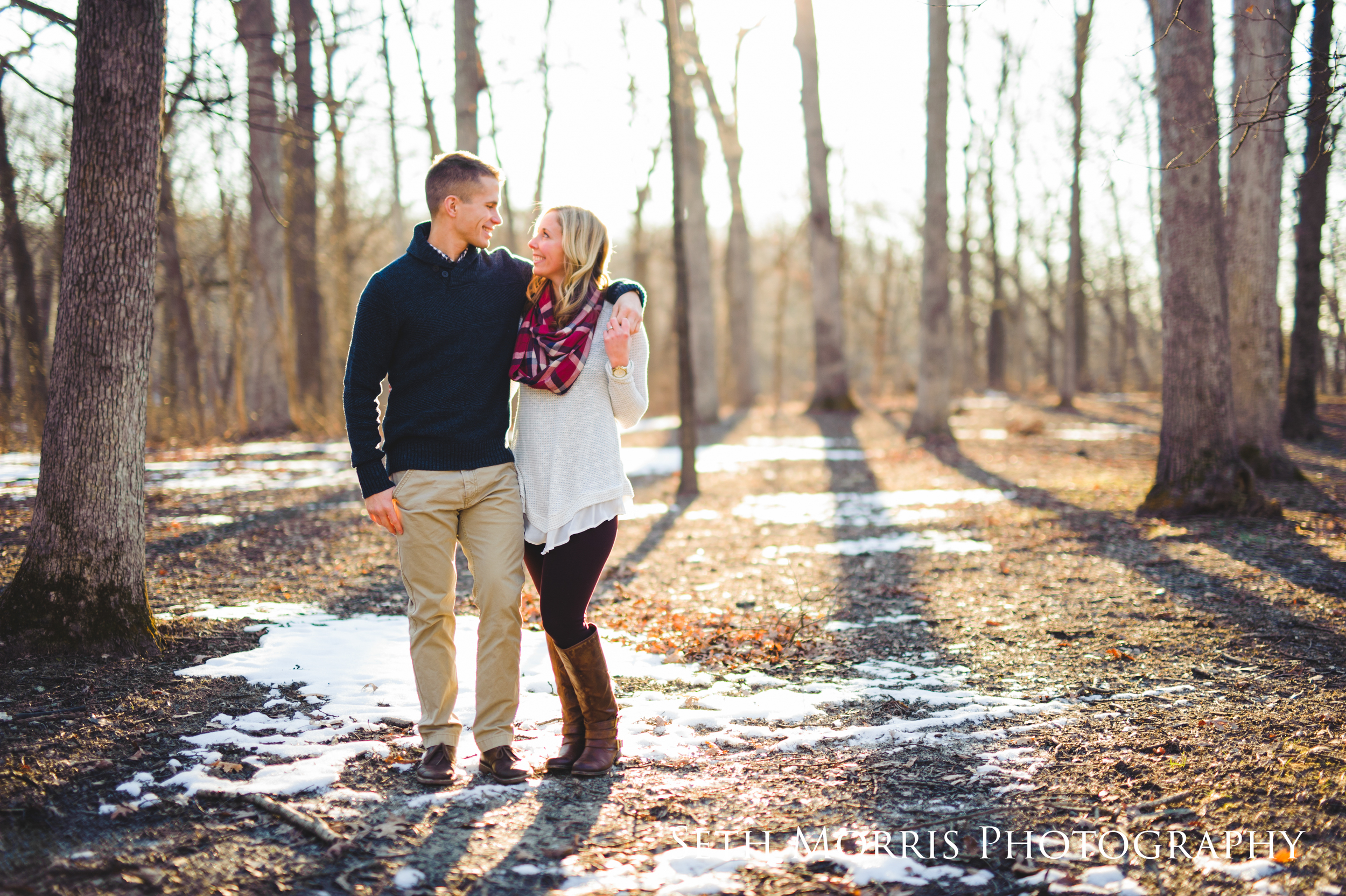 winter-engagement-pictures-starved-rock-chicago-11.JPG