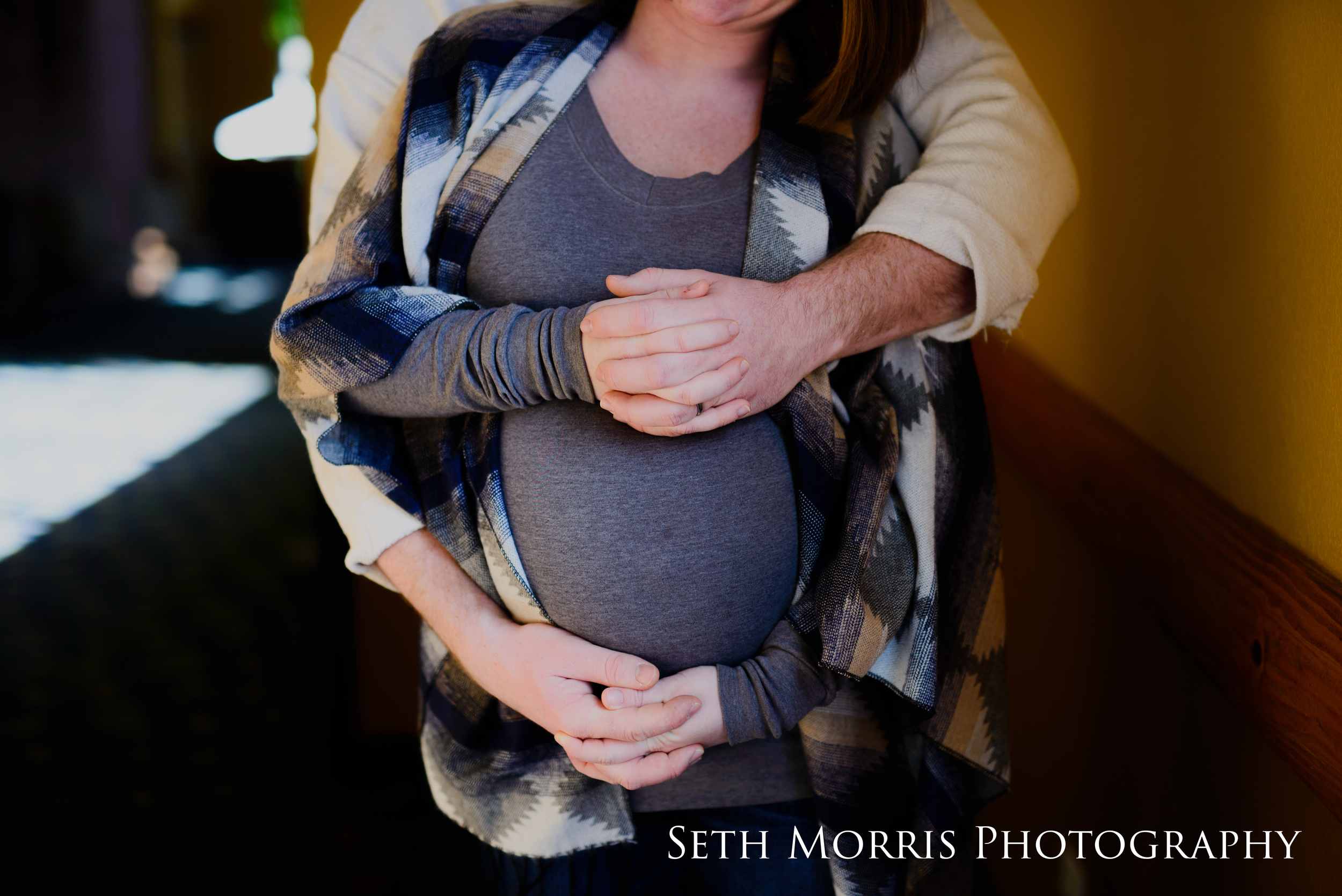 winter-maternity-pictures-chicagoland-photographer-6.JPG