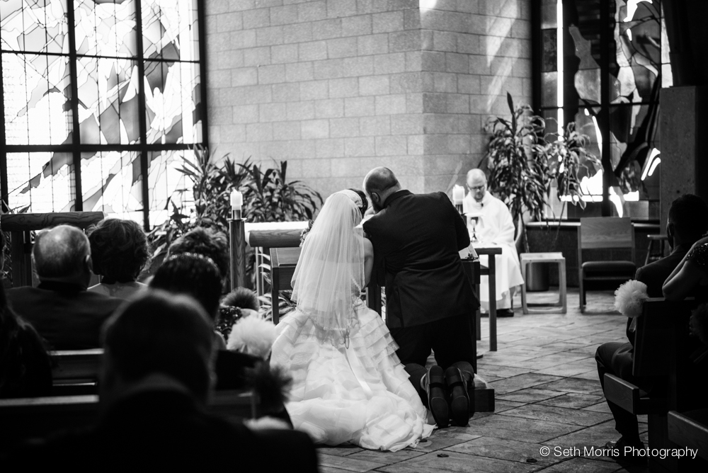 starved-rock-wedding-photographer-st-charles-wedding-23.jpg