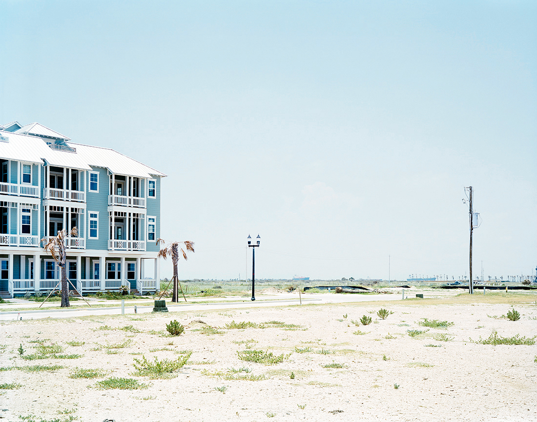 26 new condos on the beach after hurricane ike in ron paul's home district galveston tx june 2009.jpg
