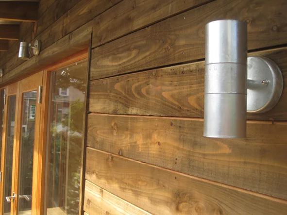 Galvanised tin + rough sawn Larch