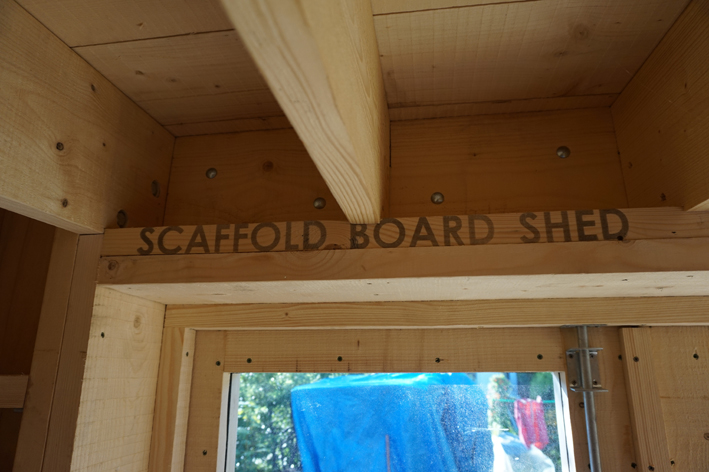 Garden Room - Spray stencil graphics