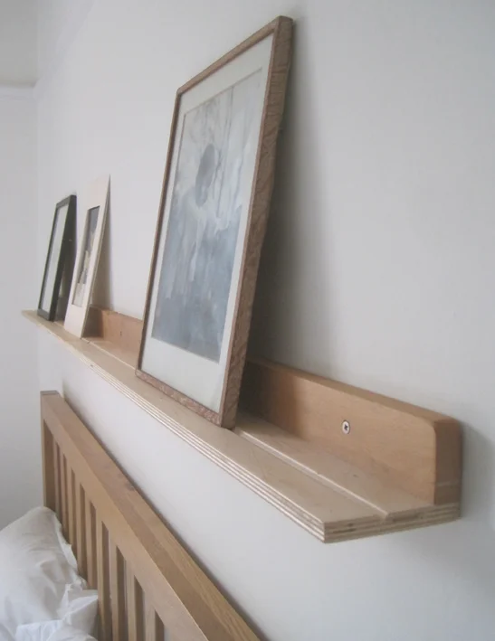 Picture shelf - simple 'L' bracket