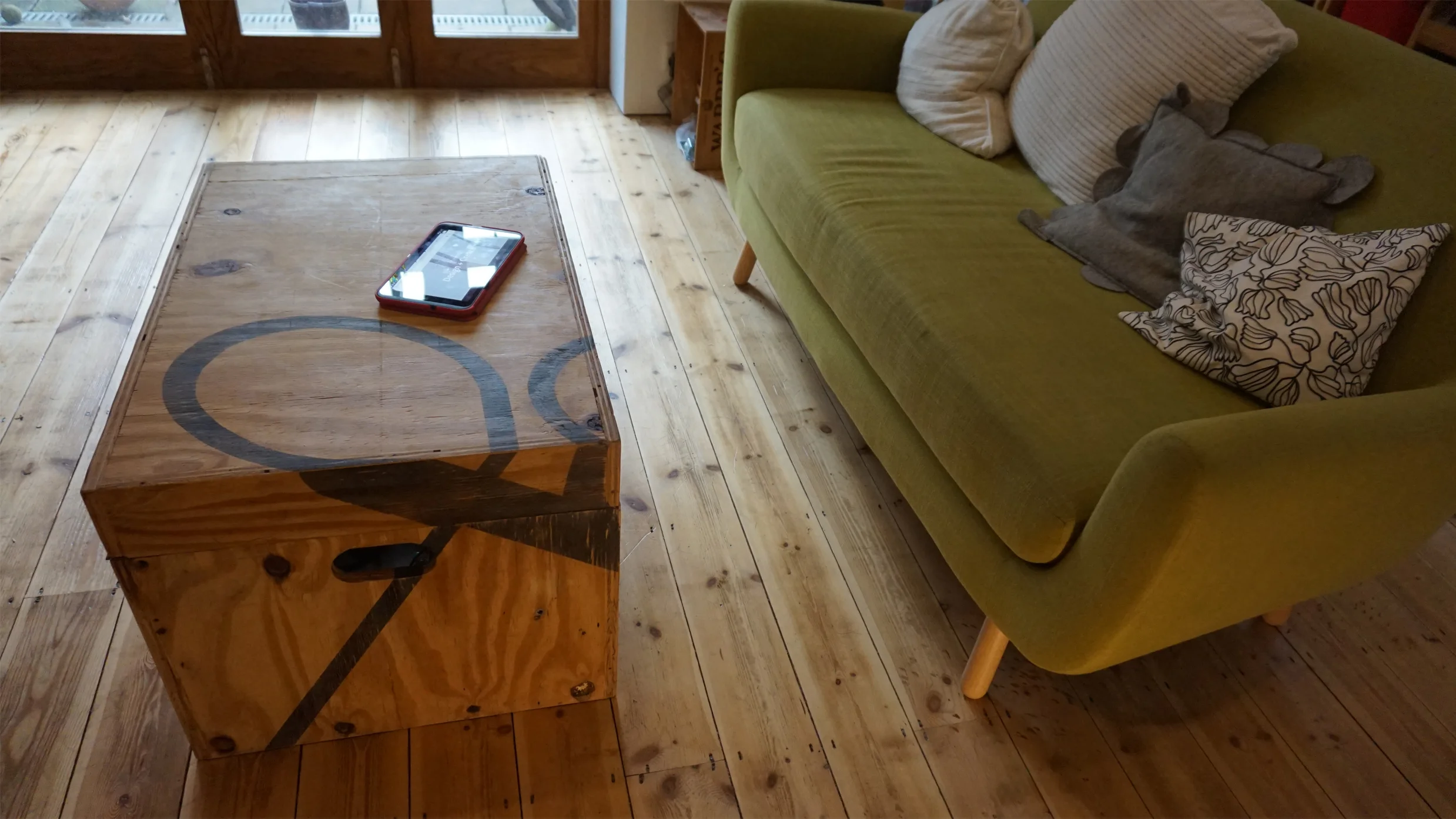 Coffee table + storage table