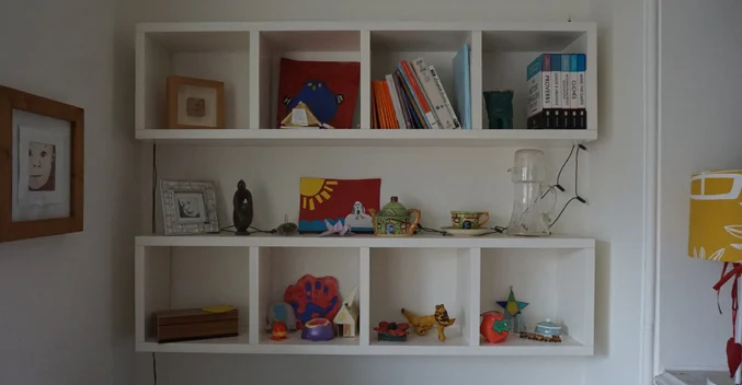 Fitted shelving - White wall box display shelving