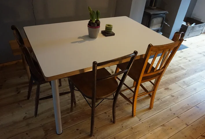 Utilitarian everyday table