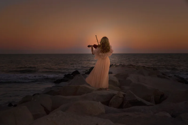 So Magical and Zoya can really play the violin . 