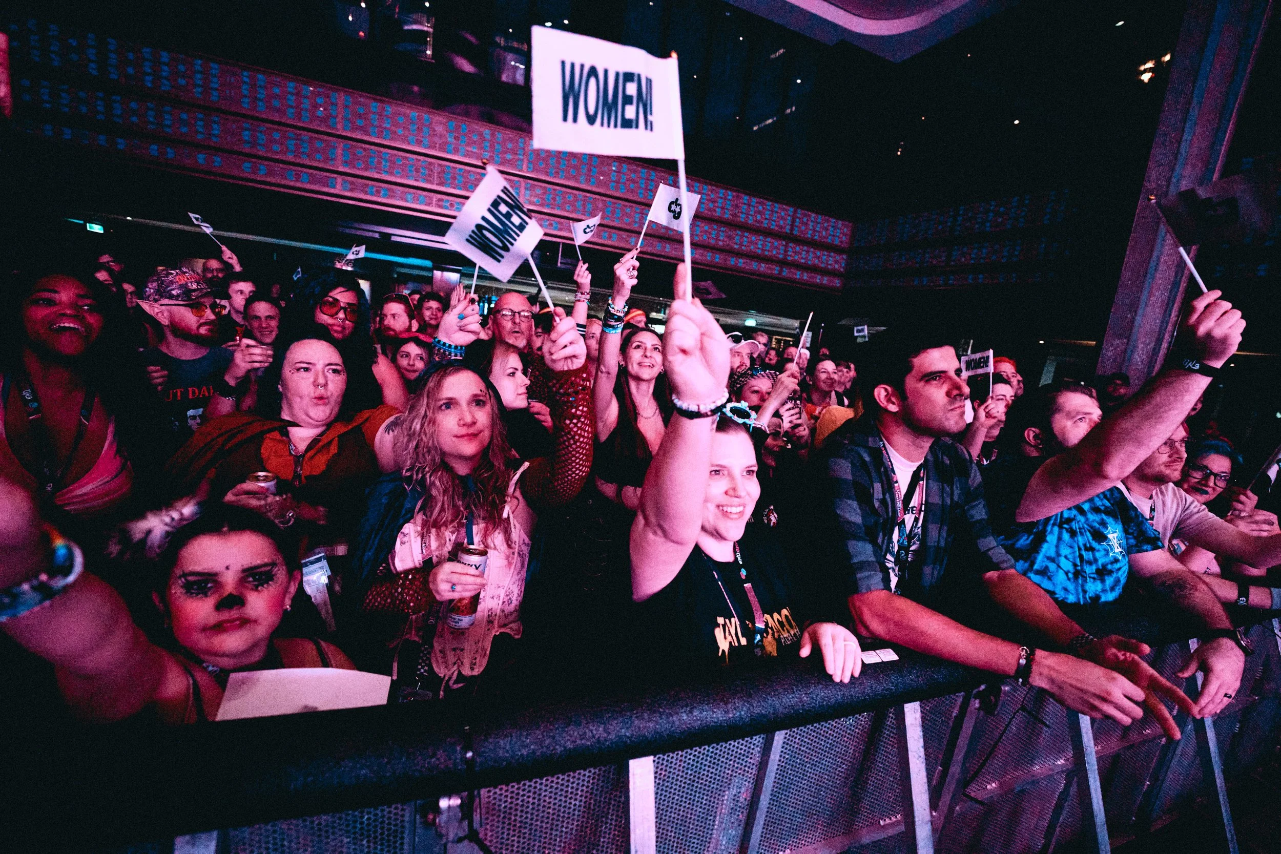 Daisy Grenade END @drewwhitmanphoto 20.jpg