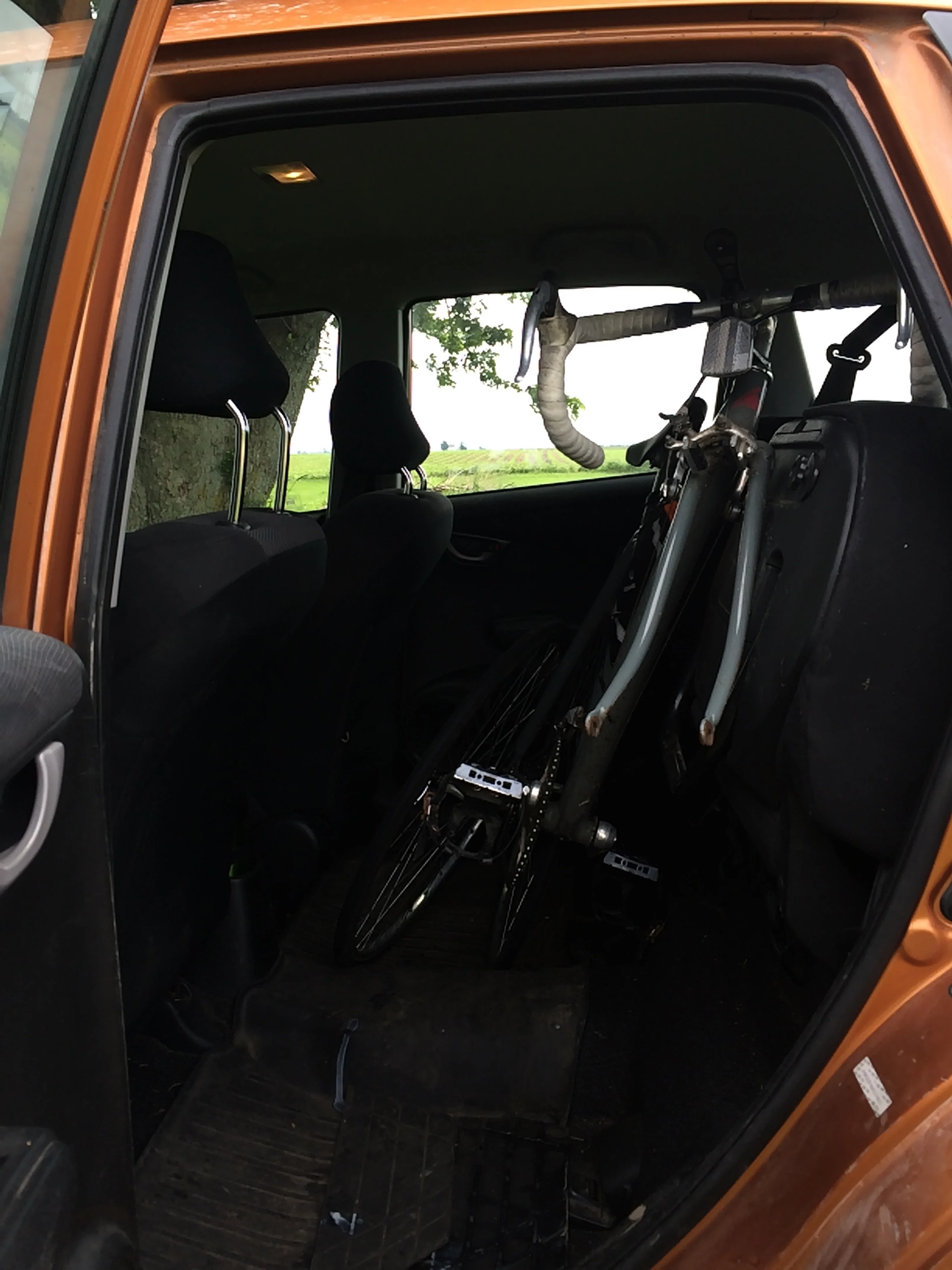 ...and this is probably my favorite part - I can carry my bike upright, inside the car, protected from the elements and activities of unscrupulous folk. More often than not I simply leave it in the car - never know when an opportunity to ride will present itself.