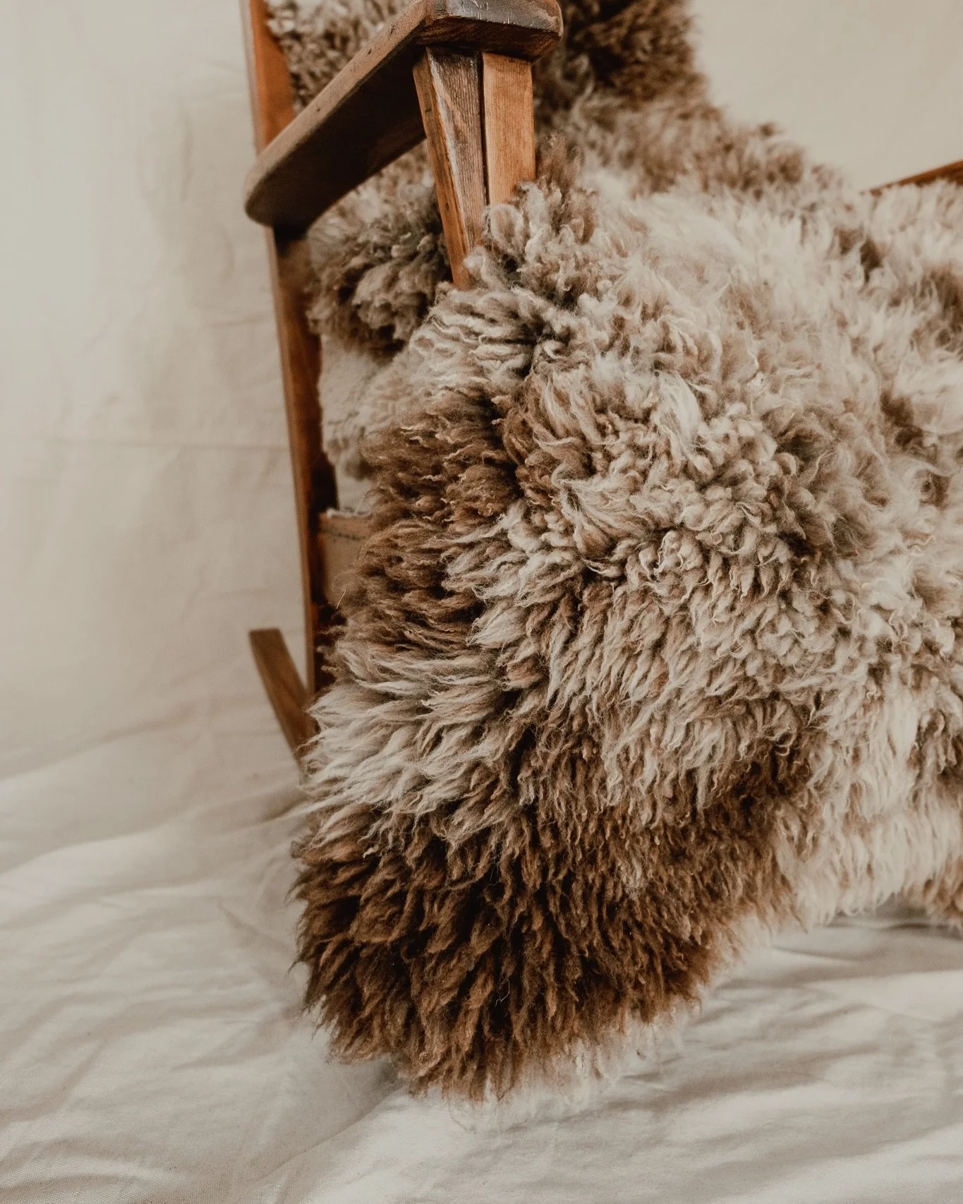 ✨And we&rsquo;re back!!✨

After a long rest, Shepherdess has awaken with the first limited drop of our Fall/Winter collection of very beautiful hides arrived recently from the family tannery we have worked with for now a decade. 

Take a peek and mor