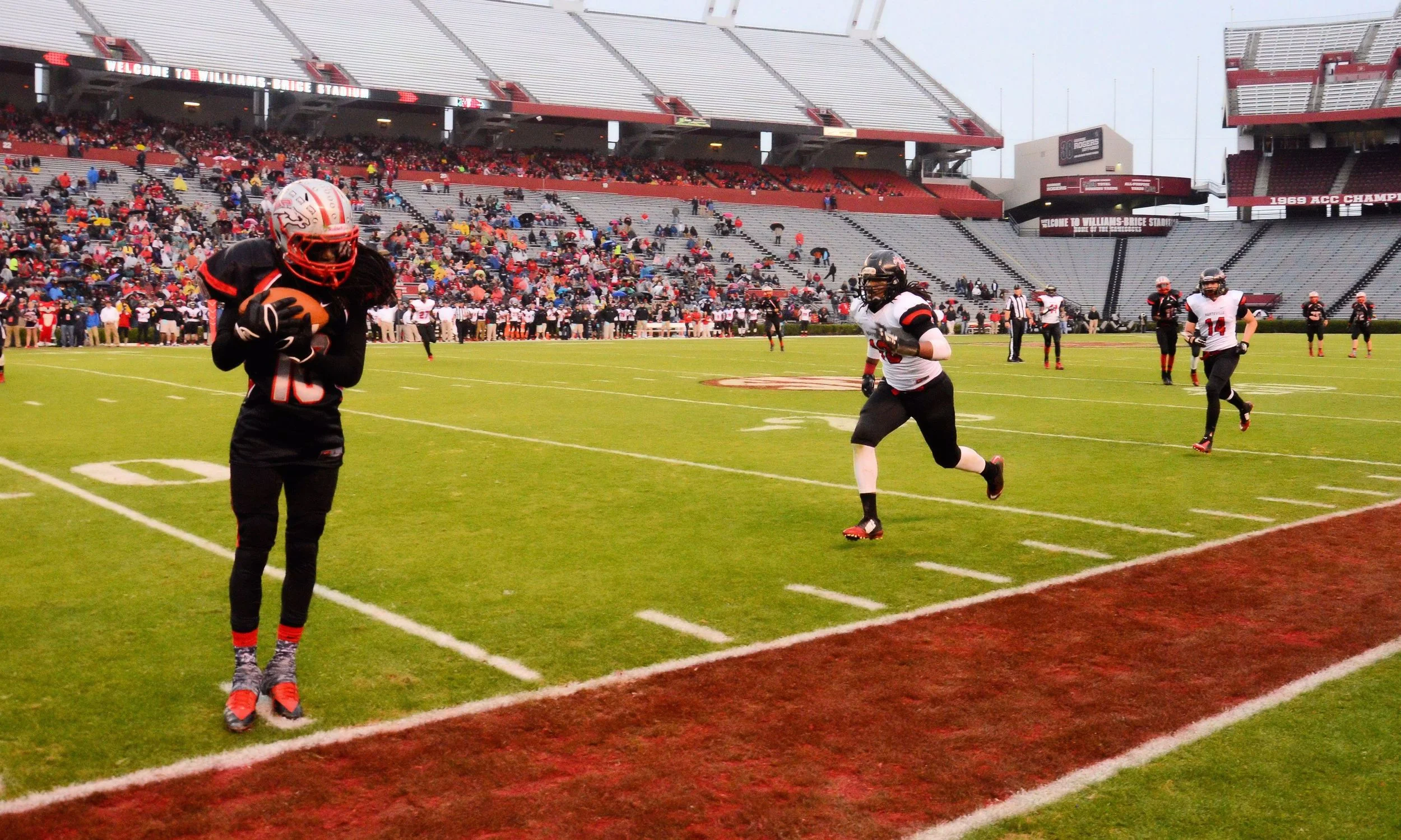 10 Dashawn Davis' Sideline Reception