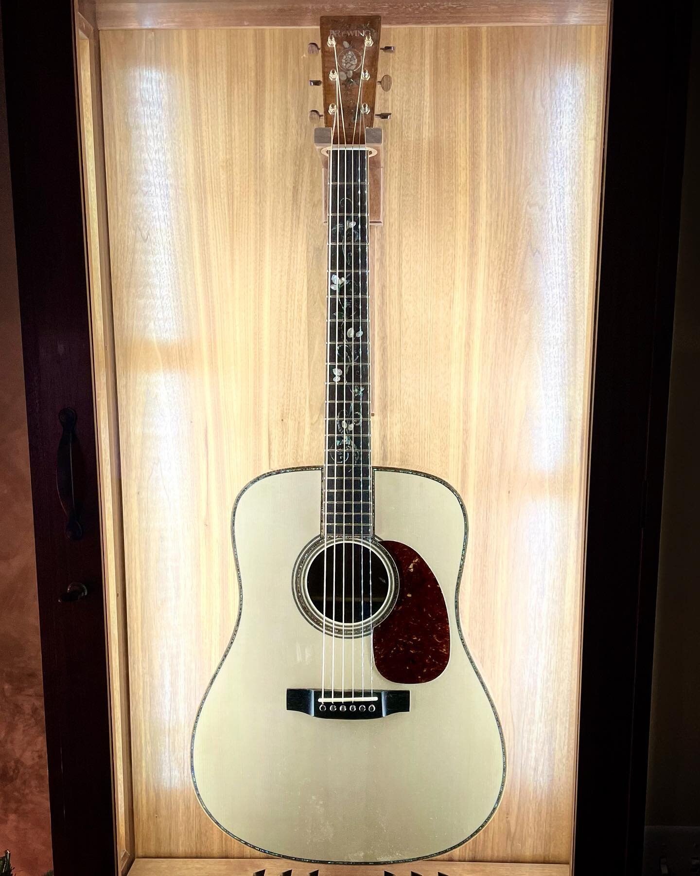 I completed the custom D-42 for my old friends @tonewoodbrewing.  The brothers Eli and Taylor named the brewery after their fathers affinity for old Martin guitars.  Some specs on this guitar feature a master grade adirondack spruce top, koa back and