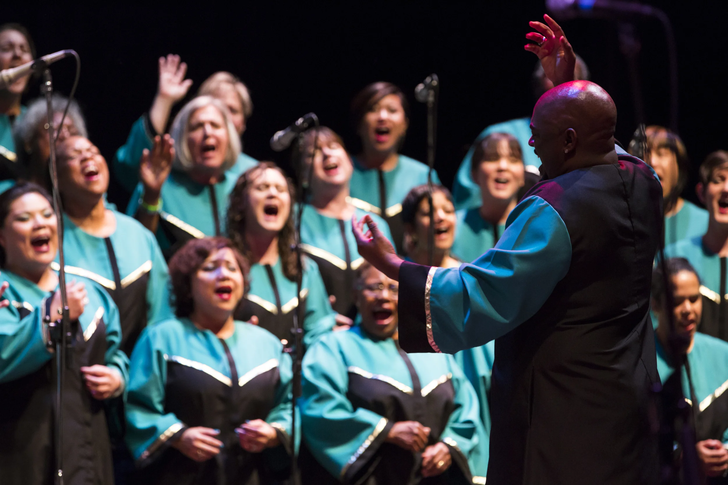About Oakland Interfaith Gospel Choir