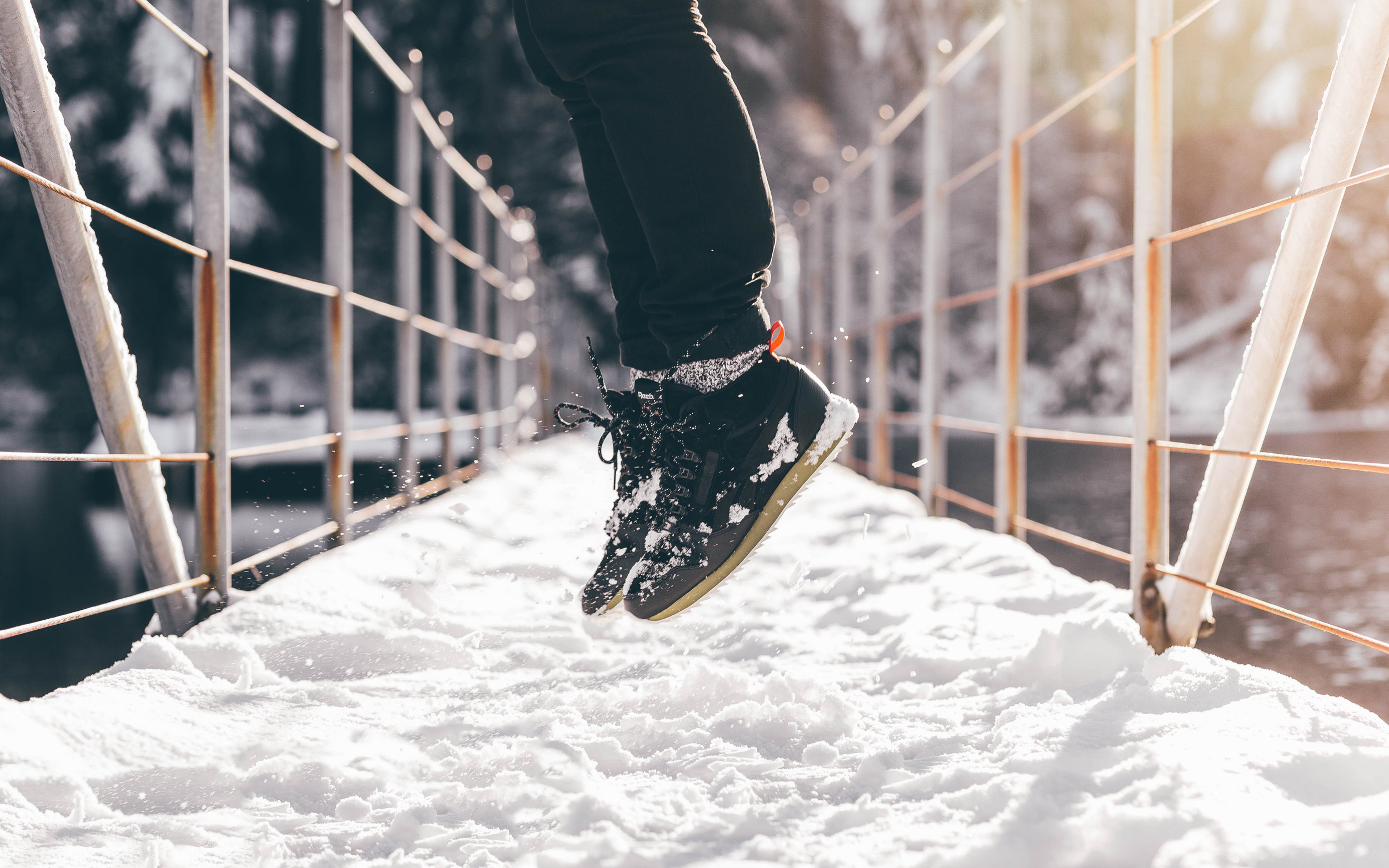 reebok classic leather mid ripple ice