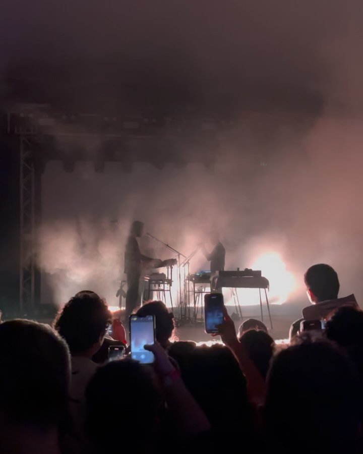 @toroymoi 5/12/25. He’s doing a Drake… or something. A fun show nonetheless.