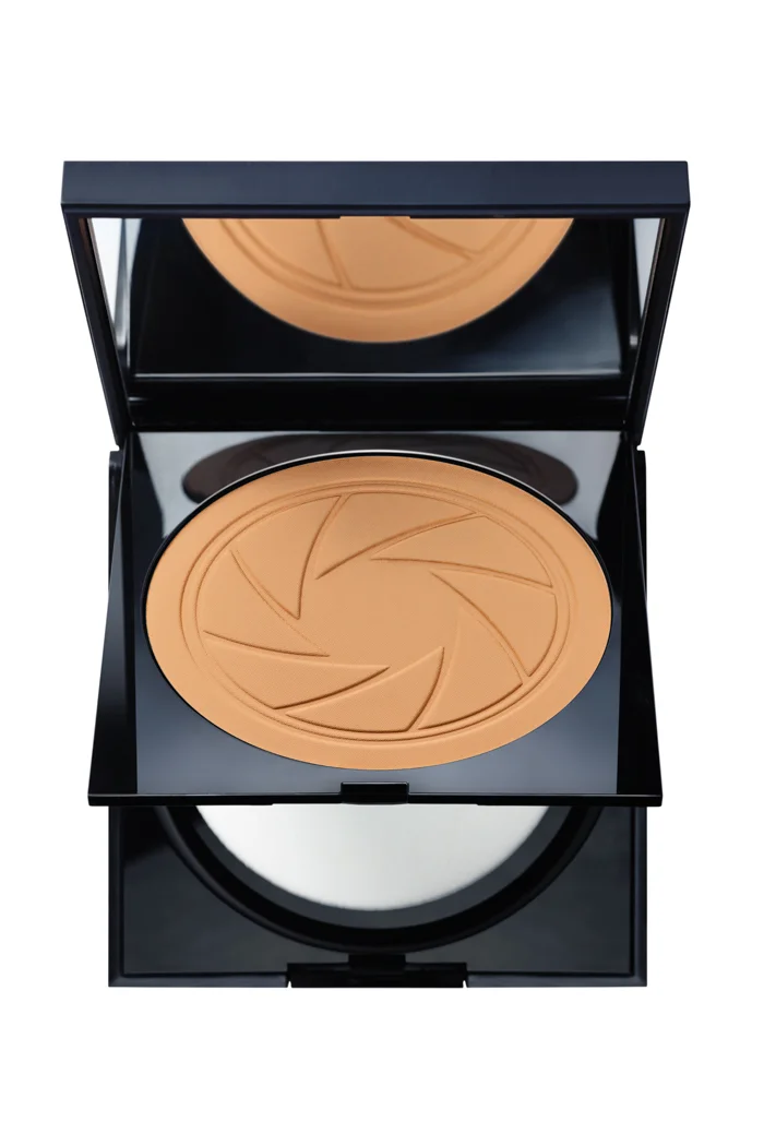 Smashbox Photo Filter Creamy Powder Foundation, $48, at Shoppers Drug Mart, Pharmaprix, Murale and Sephora