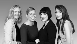 DE GAUCHE À DROITE : MEGAN SHAKESPEARE, REAGAN EVANGELINE, ERIN MITCHELL ET ALYSSA WANDLER