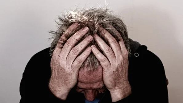 alone-513525640.jpg