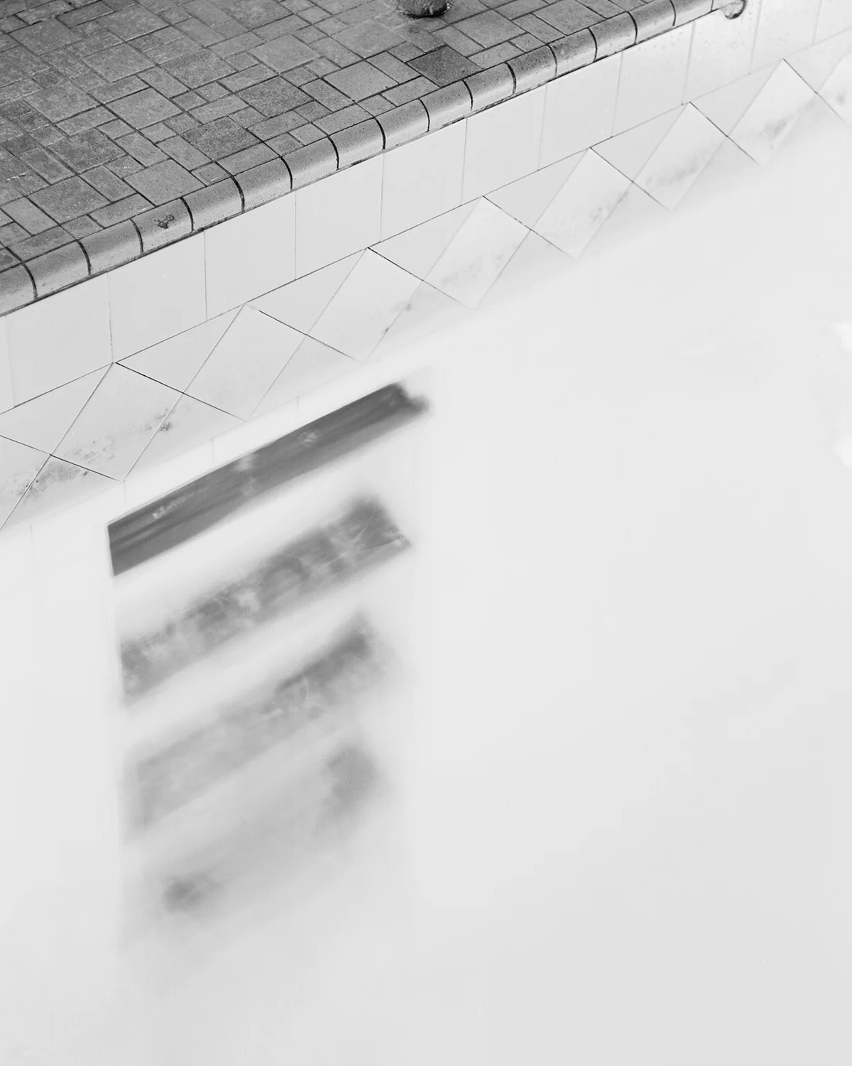SarahRoseRobertson_PoolDreams_016.jpg